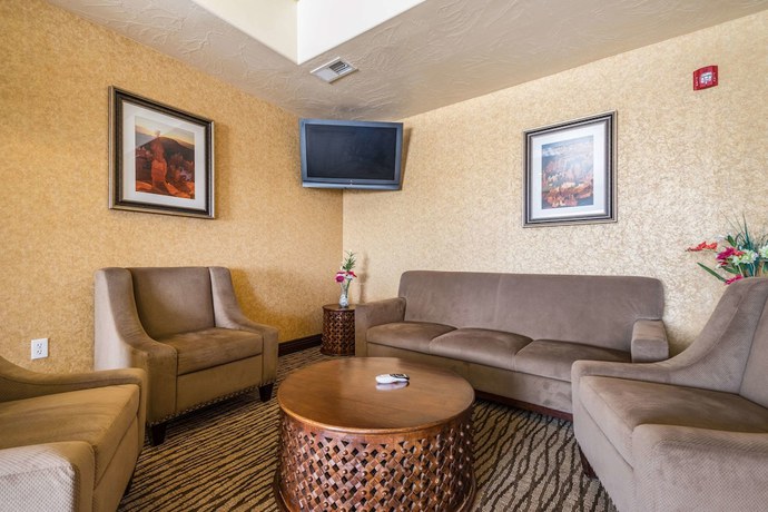 Imagen de los interiores del Hotel Comfort Inn and Suites, Cedar City. Foto 19