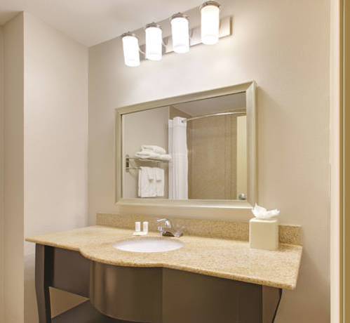 Imagen de la habitación del Hotel Comfort Inn and Suites Cedar Hill Duncanville. Foto 3