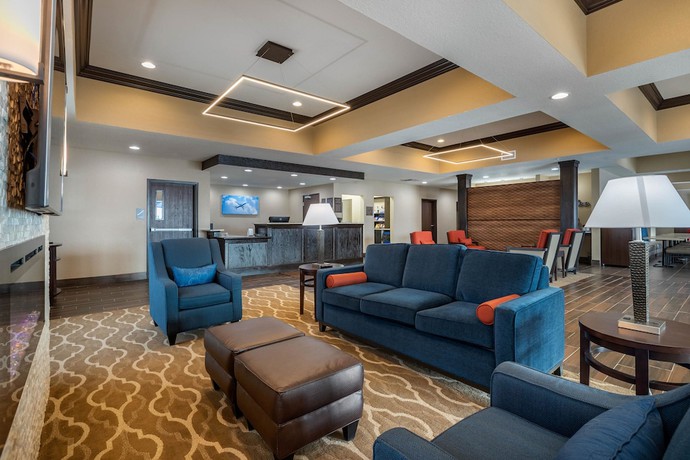 Imagen de los interiores del Hotel Comfort Inn and Suites Cedar Rapids CID Eastern Iowa Airport. Foto 16
