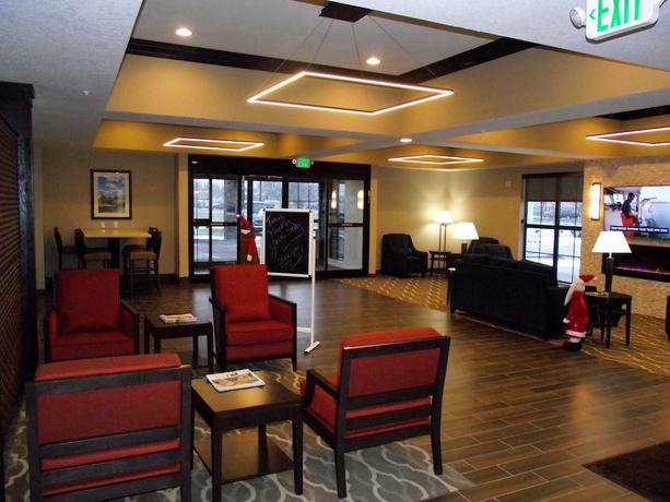 Imagen de los interiores del Hotel Comfort Inn and Suites Cedar Rapids CID Eastern Iowa Airport. Foto 18
