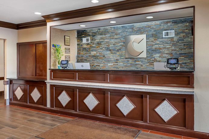 Imagen de los interiores del Hotel Comfort Inn and Suites, Cincinnati. Foto 18
