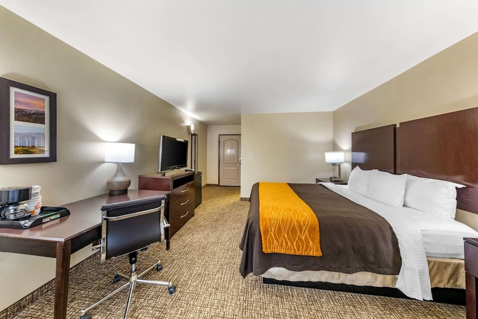 Imagen de la habitación del Hotel Comfort Inn and Suites Colton. Foto 4