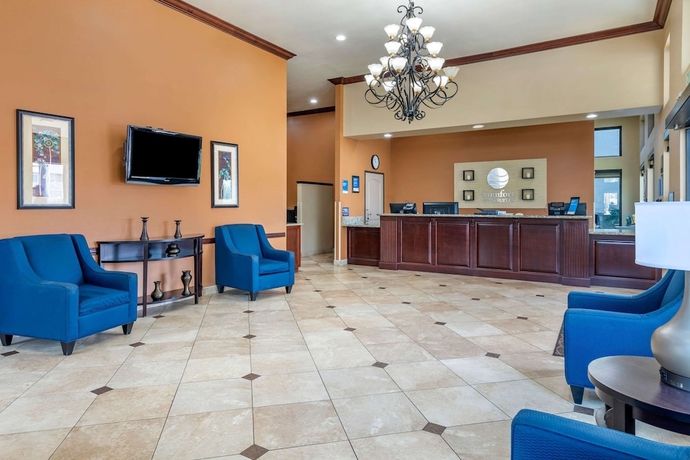 Imagen de los interiores del Hotel Comfort Inn and Suites Colton. Foto 19