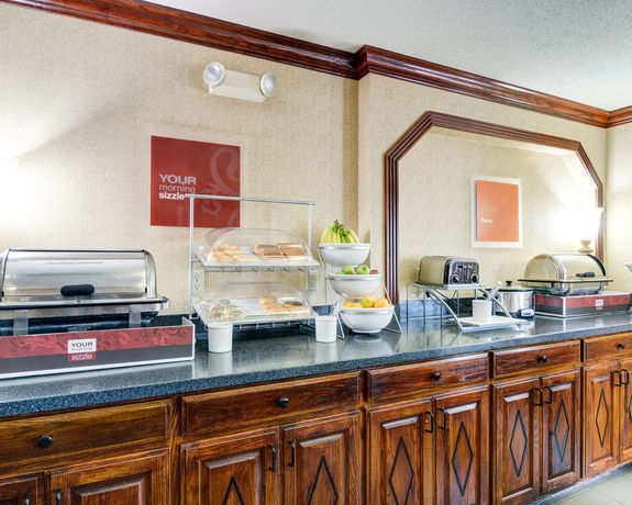 Imagen del bar/restaurante del Hotel Comfort Inn and Suites Conway. Foto 3