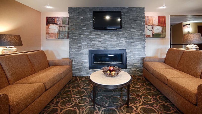 Imagen de los interiores del Hotel Comfort Inn and Suites Copley Akron. Foto 18