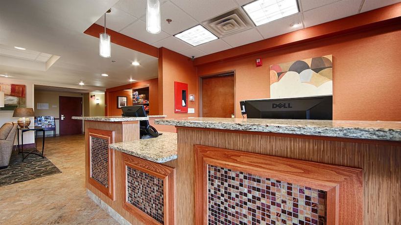 Imagen de los interiores del Hotel Comfort Inn and Suites Copley Akron. Foto 19