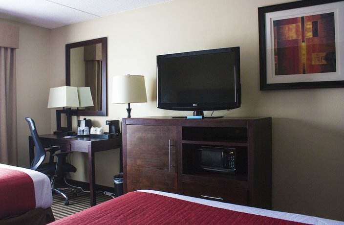 Imagen de la habitación del Hotel Comfort Inn and Suites Copley Akron. Foto 16