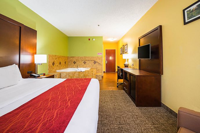 Imagen de la habitación del Hotel Comfort Inn and Suites Dayton Northwest - Englewood. Foto 3