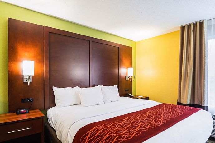 Imagen de la habitación del Hotel Comfort Inn and Suites Dayton Northwest - Englewood. Foto 6