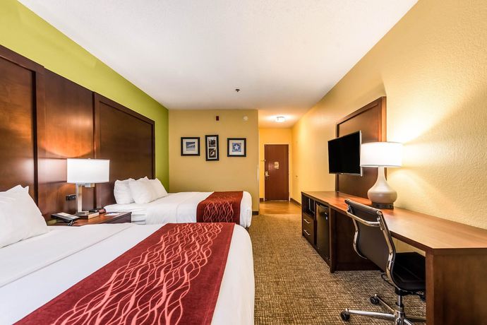 Imagen de la habitación del Hotel Comfort Inn and Suites Dayton Northwest - Englewood. Foto 10
