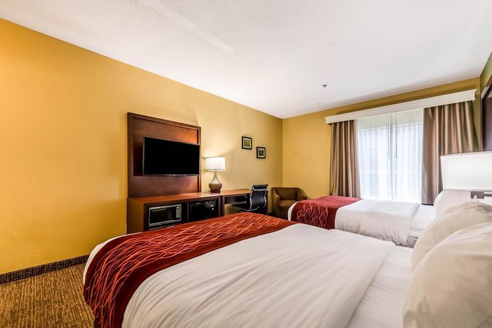 Imagen de la habitación del Hotel Comfort Inn and Suites Dayton Northwest - Englewood. Foto 13
