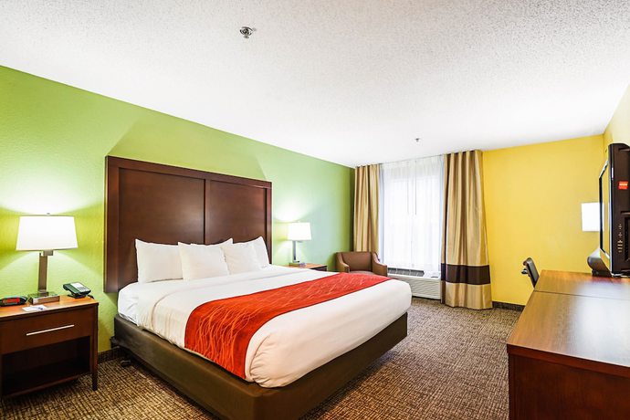 Imagen de la habitación del Hotel Comfort Inn and Suites Dayton Northwest - Englewood. Foto 17
