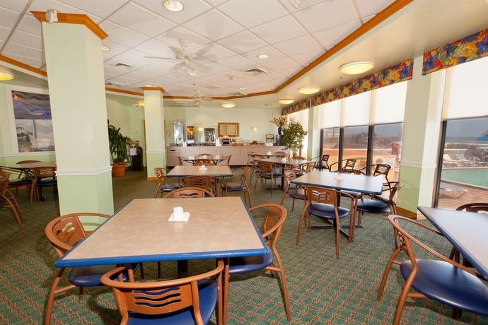 Imagen del bar/restaurante del Hotel Comfort Inn and Suites Daytona Beach Oceanfront. Foto 3