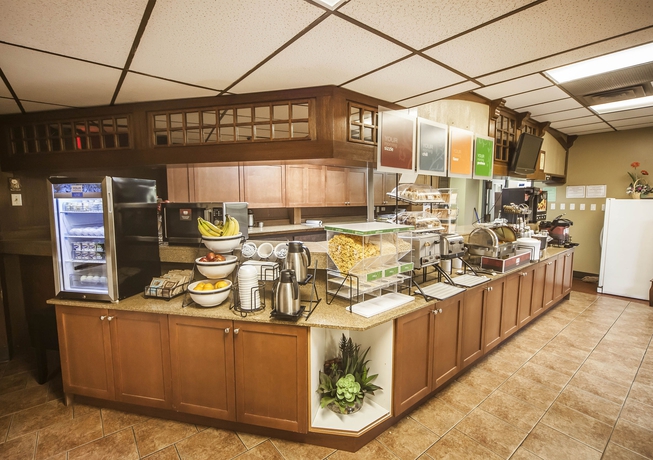 Imagen del bar/restaurante del Hotel Comfort Inn and Suites Downtown Edmonton. Foto 4