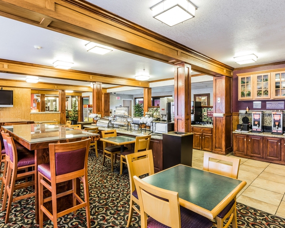 Imagen del bar/restaurante del Hotel Comfort Inn and Suites Durango. Foto 3