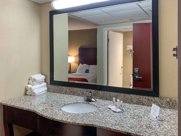 Imagen de la habitación del Hotel Comfort Inn and Suites East Hartford - Hartford. Foto 8