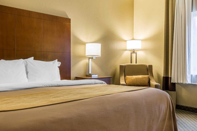 Imagen general del Hotel Comfort Inn and Suites East Moline near I-80. Foto 1