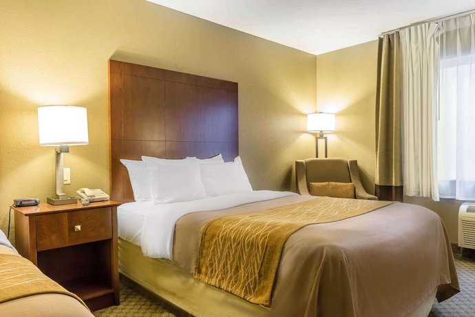 Imagen de la habitación del Hotel Comfort Inn and Suites East Moline near I-80. Foto 7