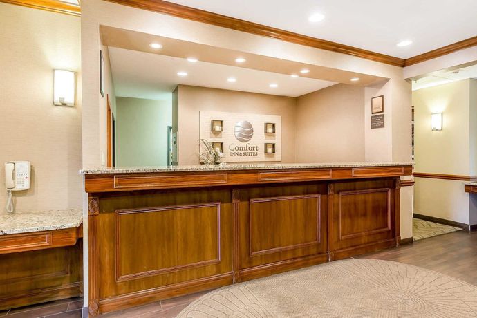 Imagen de los interiores del Hotel Comfort Inn and Suites East Moline near I-80. Foto 19