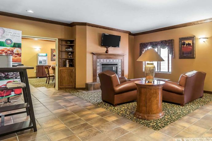 Imagen de los interiores del Hotel Comfort Inn and Suites, Emporia. Foto 18