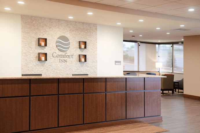Imagen de los interiores del Hotel Comfort Inn and Suites Event Center. Foto 19
