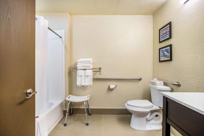 Imagen de la habitación del Hotel Comfort Inn and Suites Fairborn near Wright Patterson AFB. Foto 4