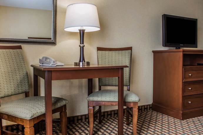 Imagen de la habitación del Hotel Comfort Inn and Suites Farmington - Victor. Foto 13