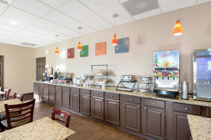 Imagen de los interiores del Hotel Comfort Inn and Suites Fayetteville - University Area. Foto 13