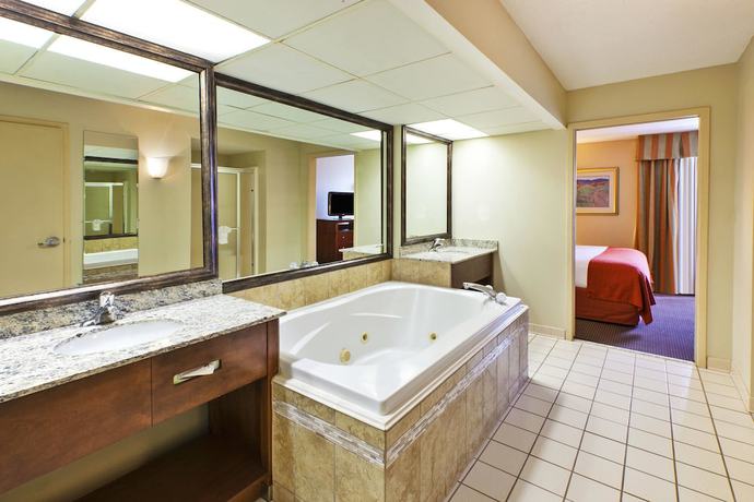 Imagen de la habitación del Hotel Comfort Inn and Suites Fishers - Indianapolis. Foto 9