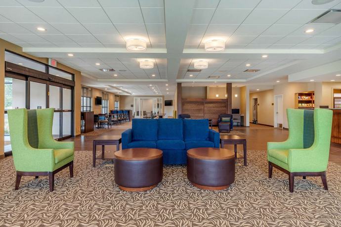Imagen de los interiores del Hotel Comfort Inn and Suites, Florence. Foto 20