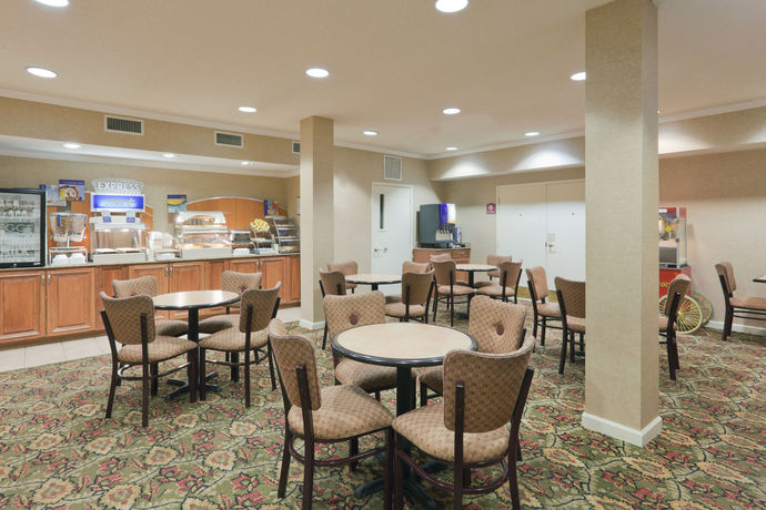 Imagen de la habitación del Hotel Comfort Inn and Suites Fultondale Gardendale I-65. Foto 5