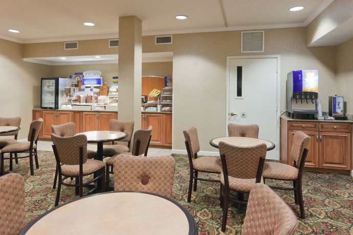 Imagen de la habitación del Hotel Comfort Inn and Suites Fultondale Gardendale I-65. Foto 6