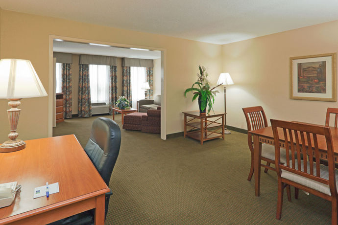 Imagen del bar/restaurante del Hotel Comfort Inn and Suites Fultondale Gardendale I-65. Foto 3