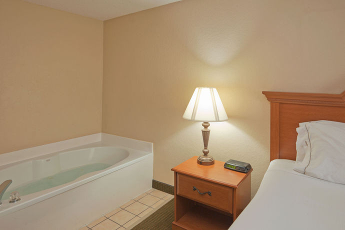 Imagen de los interiores del Hotel Comfort Inn and Suites Fultondale Gardendale I-65. Foto 11