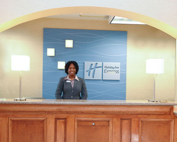 Imagen de los exteriores del Hotel Comfort Inn and Suites Fultondale Gardendale I-65. Foto 10