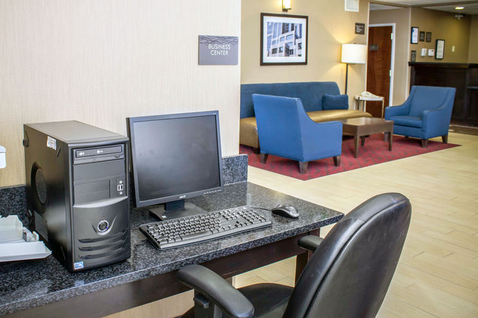 Imagen del bar/restaurante del Hotel Comfort Inn and Suites Fuquay Varina. Foto 4