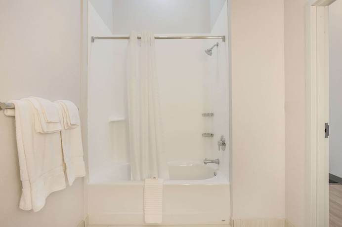 Imagen de la habitación del Hotel Comfort Inn and Suites, Gaylord. Foto 3