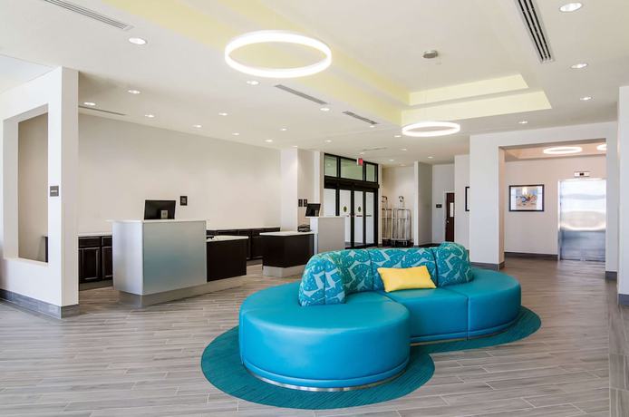 Imagen de los interiores del Hotel Comfort Inn and Suites Gulf Shores East Beach near Gulf State Park. Foto 18