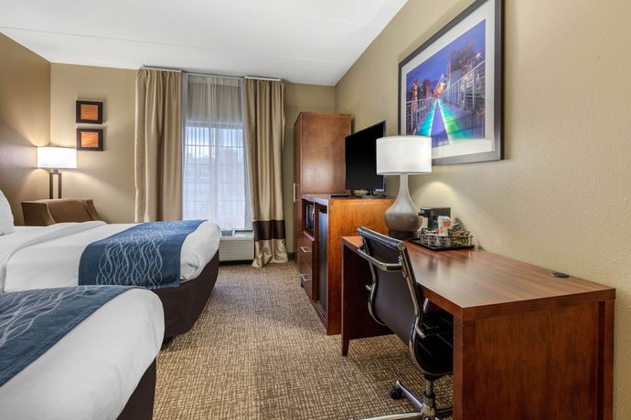 Imagen de la habitación del Hotel Comfort Inn and Suites Hamilton Place. Foto 6