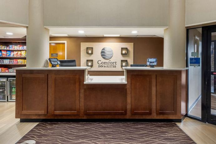 Imagen general del Hotel Comfort Inn and Suites Hamilton Place. Foto 1