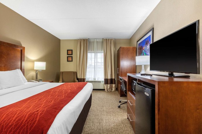 Imagen de la habitación del Hotel Comfort Inn and Suites Hamilton Place. Foto 18