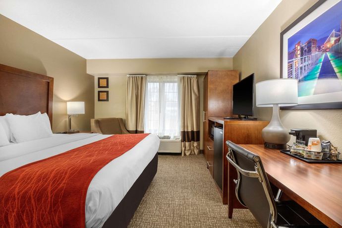 Imagen de la habitación del Hotel Comfort Inn and Suites Hamilton Place. Foto 19
