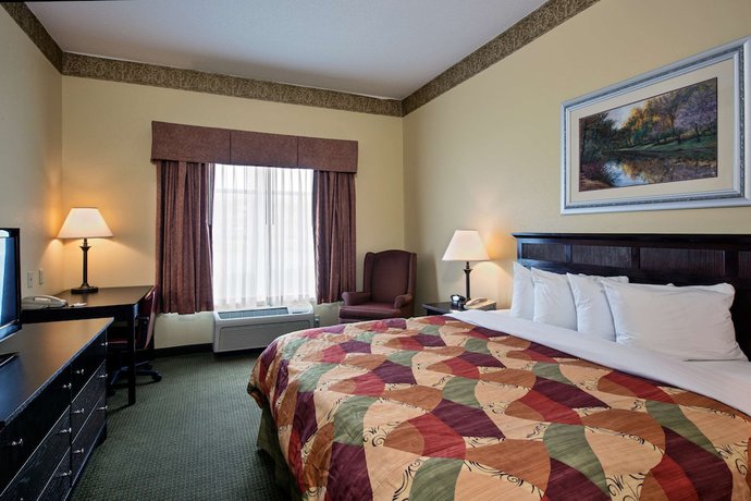 Imagen de la habitación del Hotel Comfort Inn and Suites Hampton Near Coliseum. Foto 6