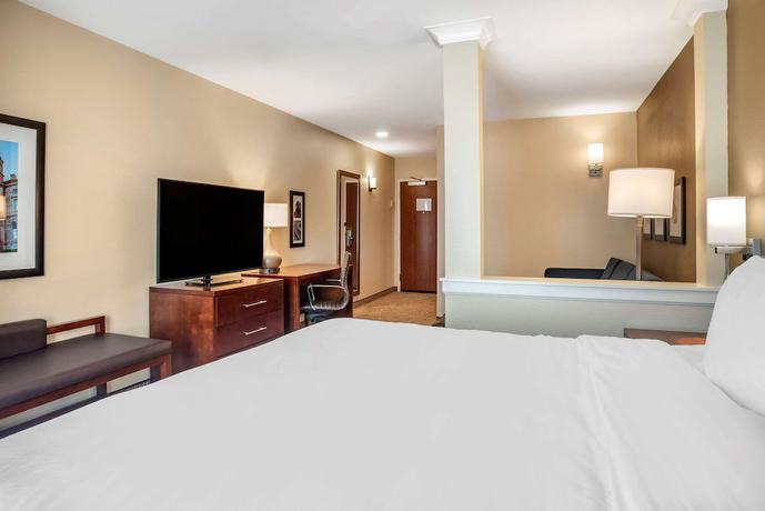 Imagen de la habitación del Hotel Comfort Inn and Suites Harrisonburg. Foto 4