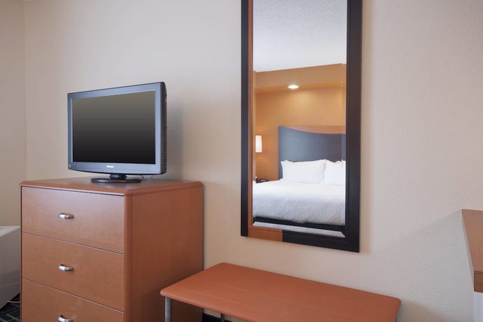 Imagen de la habitación del Hotel Comfort Inn and Suites Houma. Foto 5