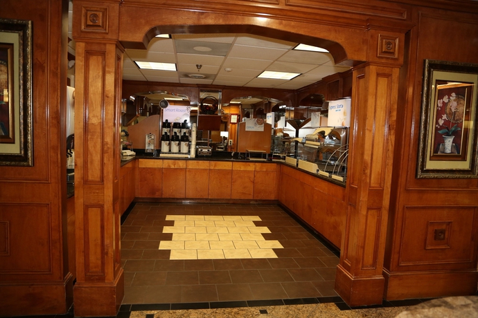 Imagen del bar/restaurante del Hotel Comfort Inn and Suites Houston I-10 West Energy Corridor. Foto 5