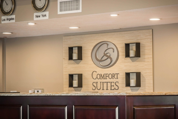 Imagen de los interiores del Hotel Comfort Inn and Suites Huntington Beach. Foto 15