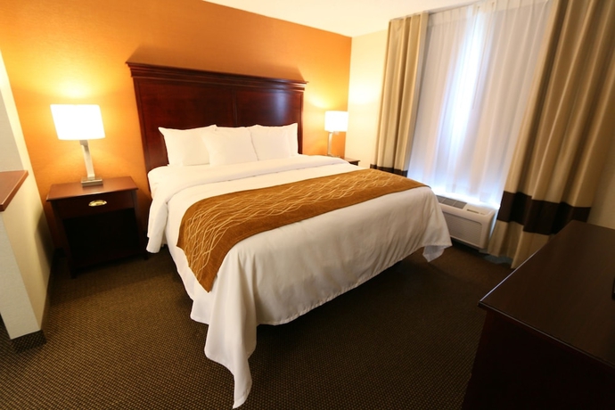 Imagen de la habitación del Hotel Comfort Inn and Suites, Hutchinson. Foto 9