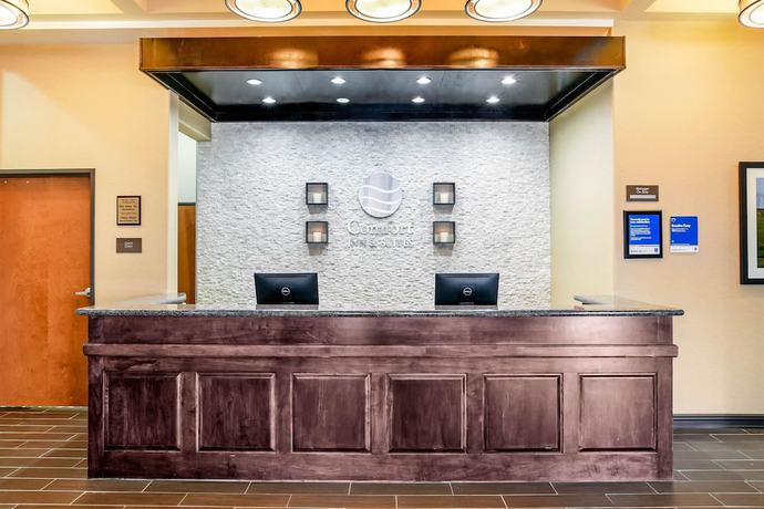 Imagen de los interiores del Hotel Comfort Inn and Suites Independence. Foto 20