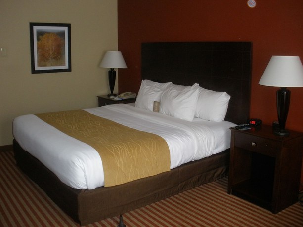 Imagen de la habitación del Hotel Comfort Inn and Suites, Killingly. Foto 15